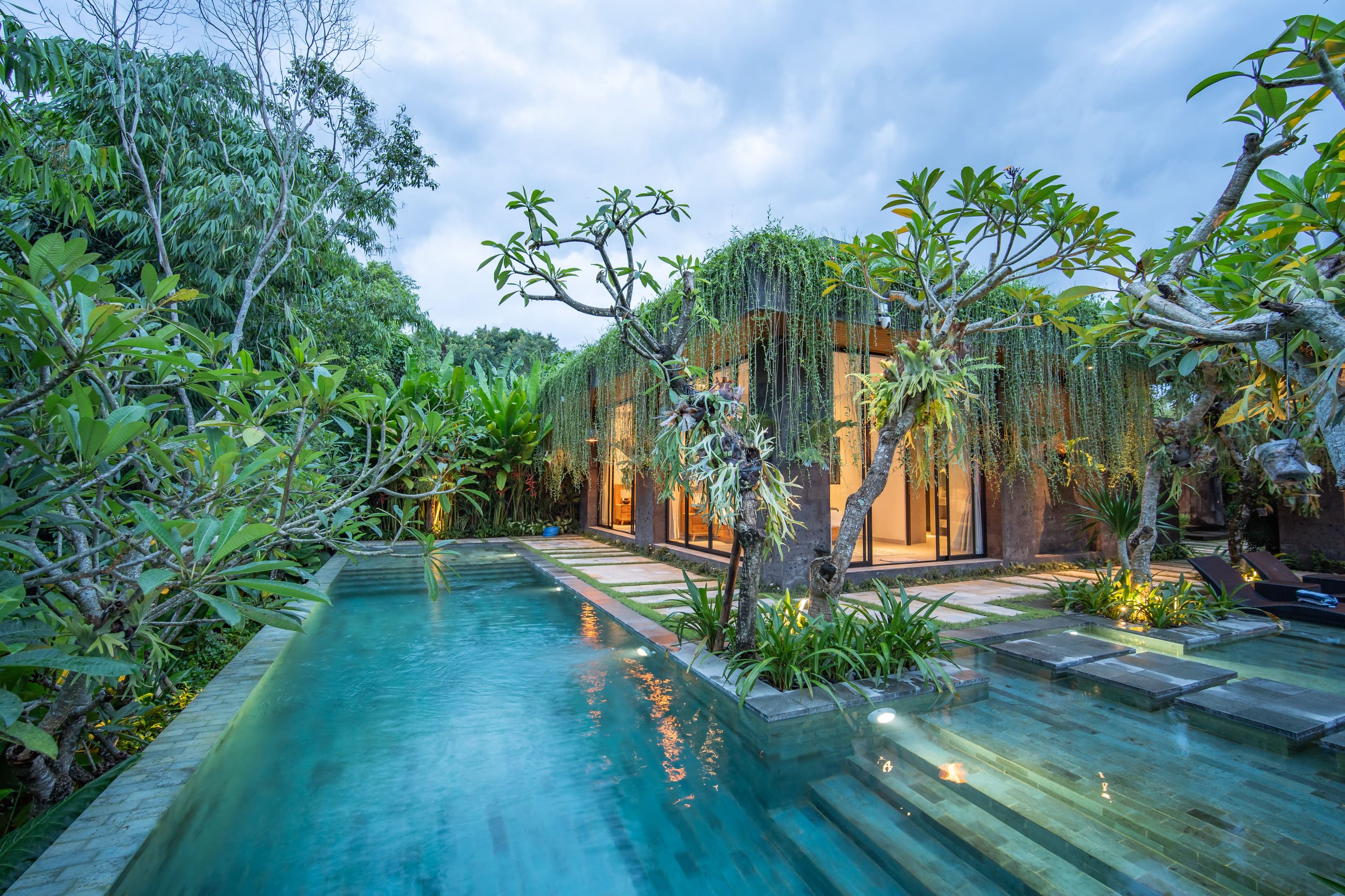 Merica Villa - Luxury 4 Bedroom Villa in Ubud