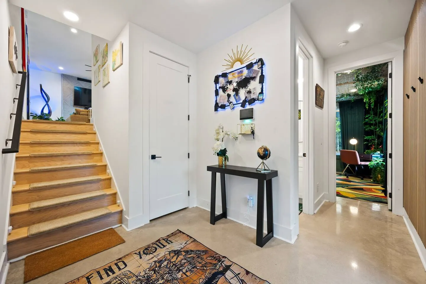 Atlanta Luxury Stay -3 Miles to Downtown with Hot Tub - GameRoom - Sleeps 10 10