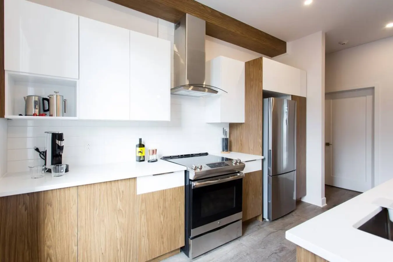 Mile End - Huge 2 Bdr with Balcony in Mile End - Unit 204 9