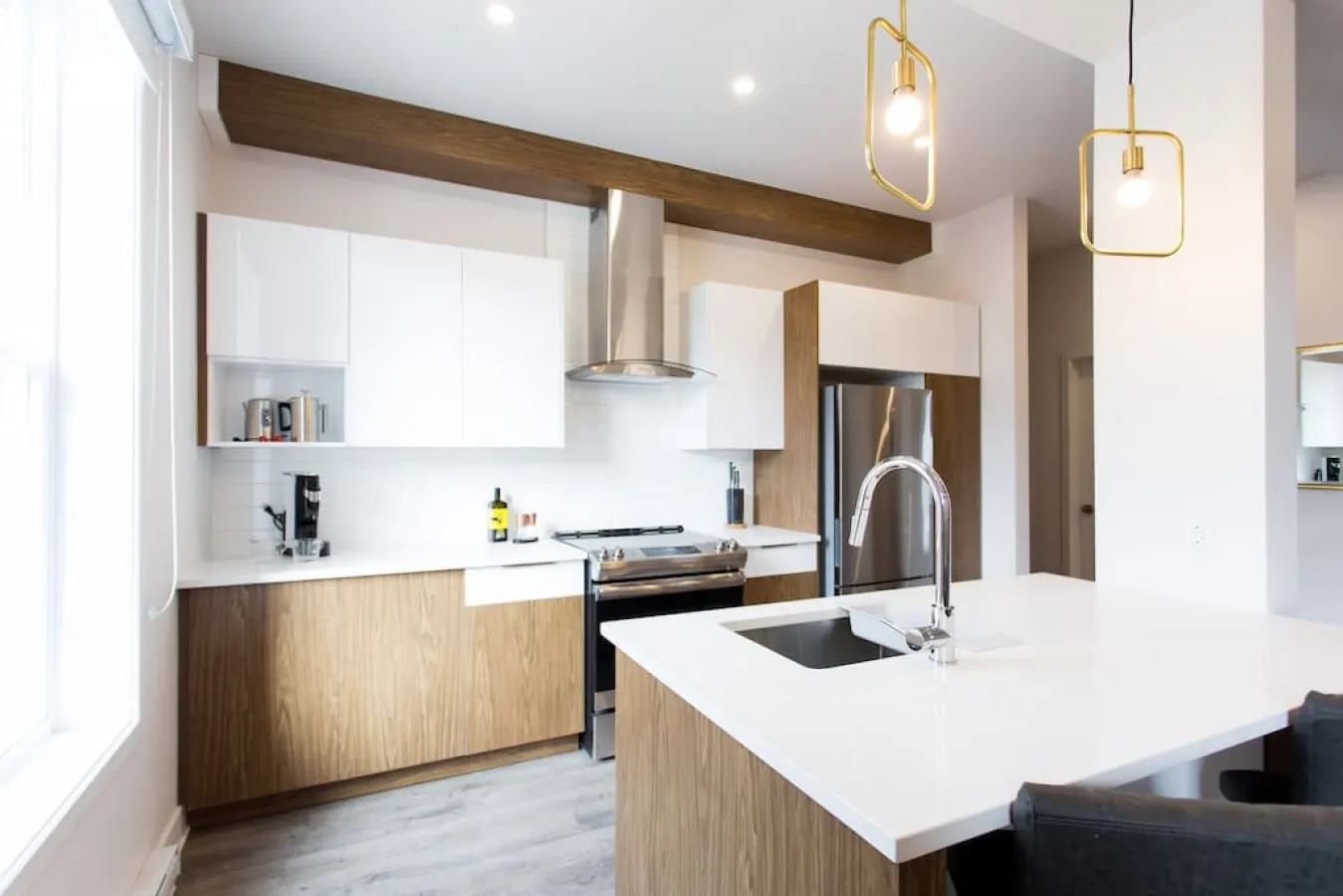 Mile End - Huge 2 Bdr with Balcony in Mile End - Unit 204 10