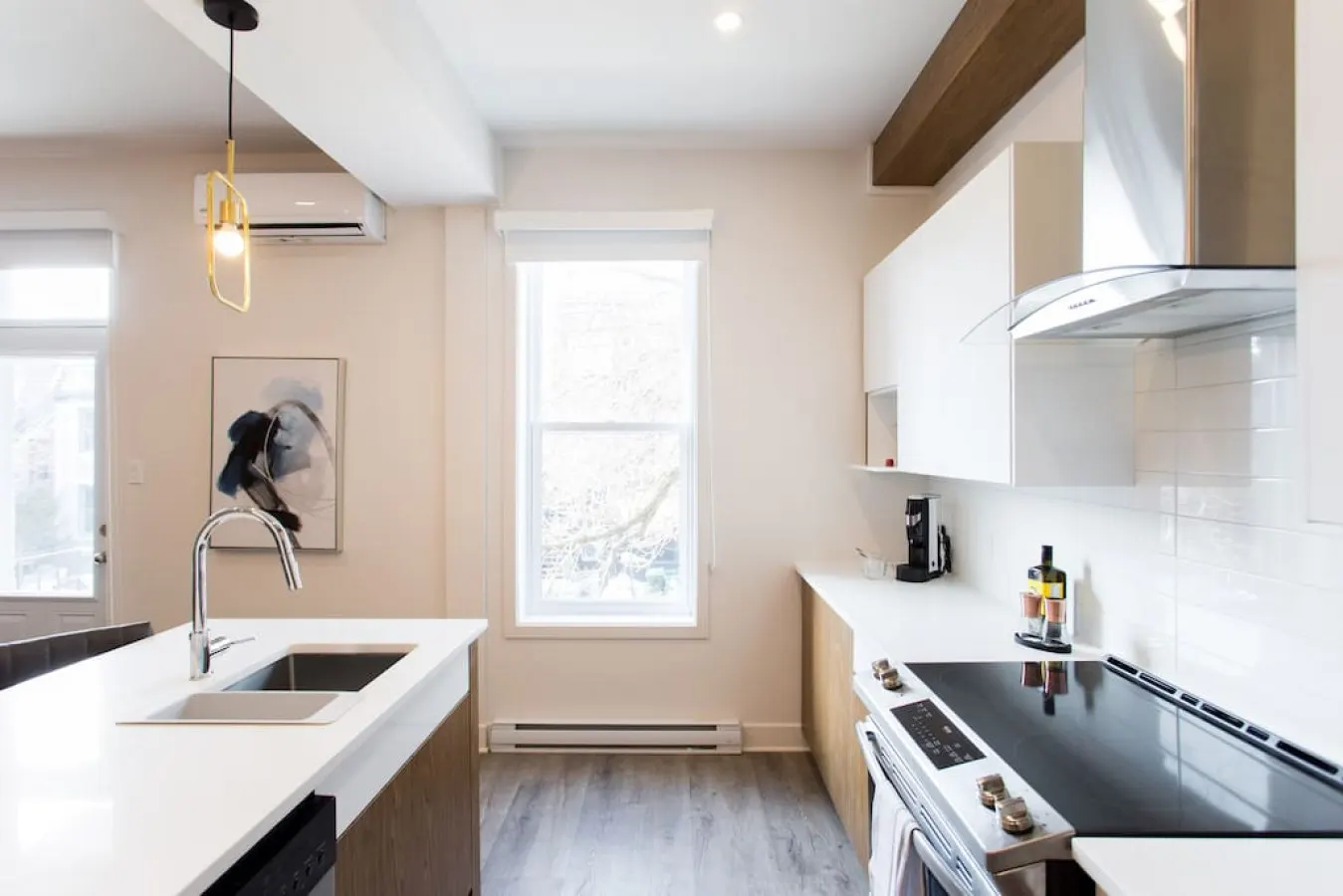 Mile End - Huge 2 Bdr with Balcony in Mile End - Unit 204 11