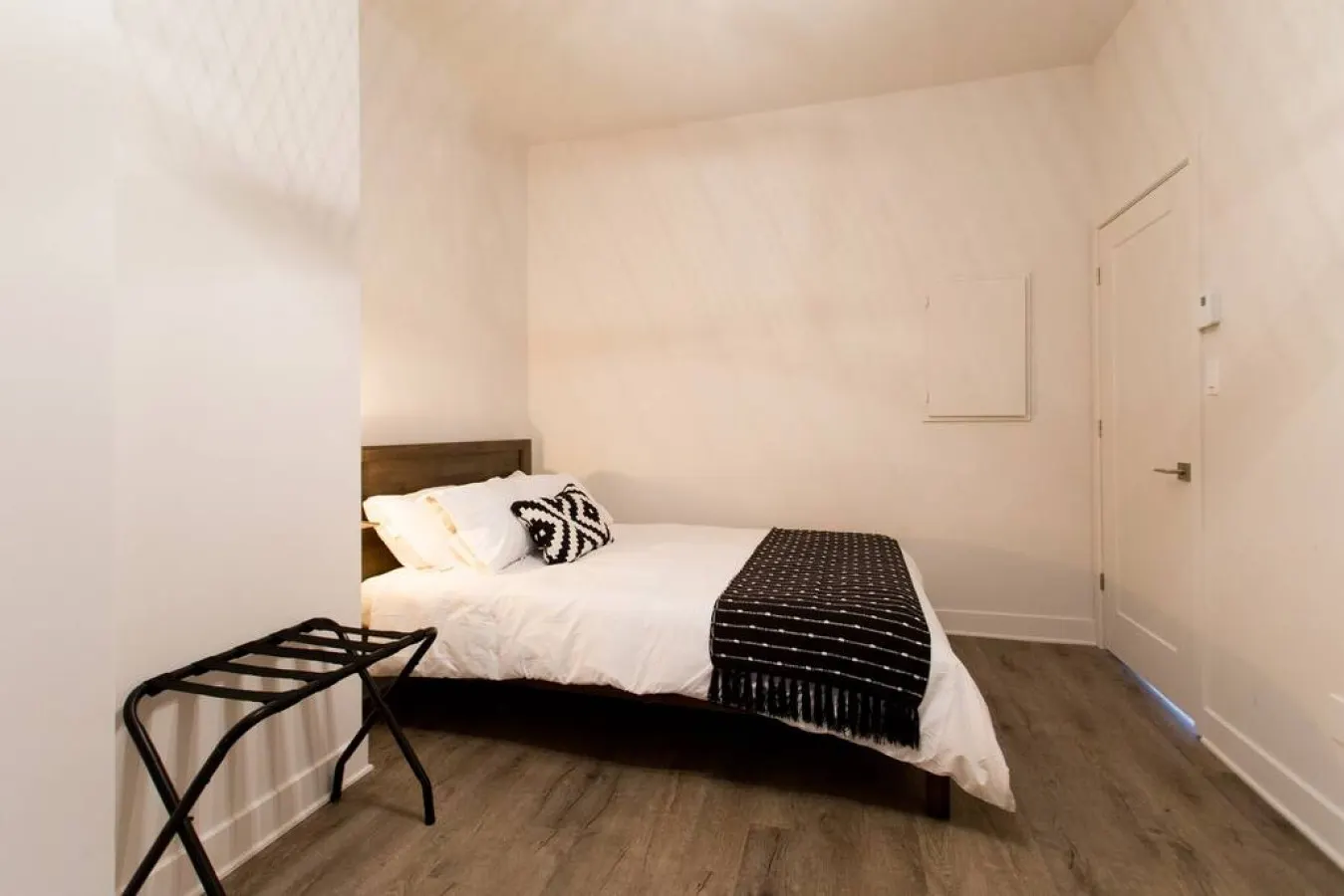 Mile End - Huge 2 Bdr with Balcony in Mile End - Unit 204 14