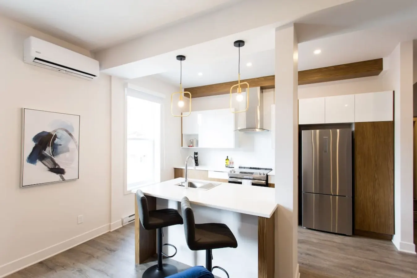 Mile End - Huge 2 Bdr with Balcony in Mile End - Unit 204 7