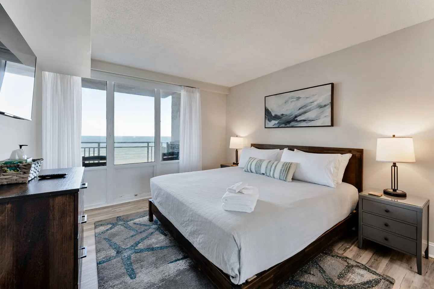 Beachfront Serene 2BR/2BA Stunning Views 3
