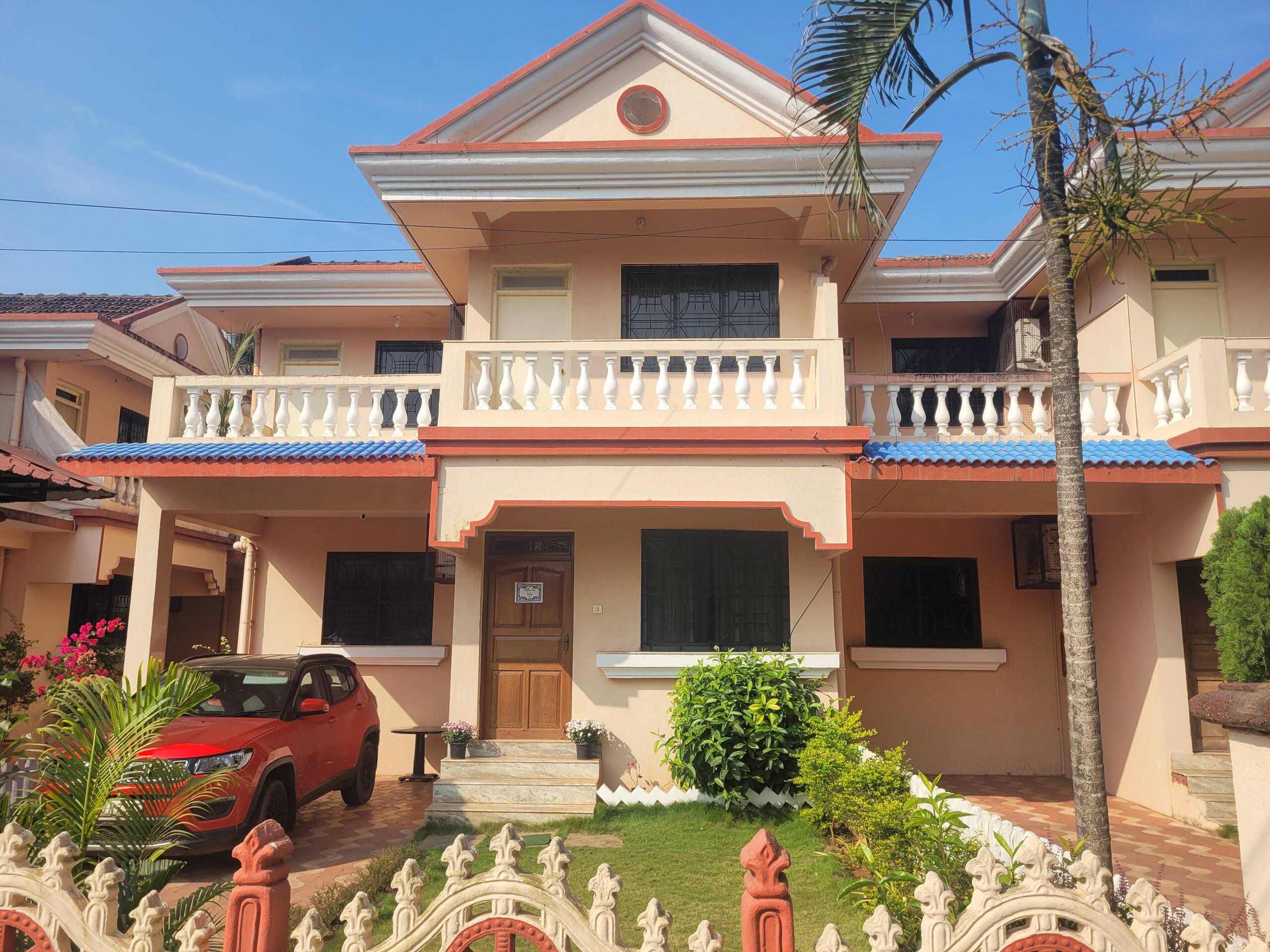 Villa La Vida, near Varca beach,3bhk with pool 1