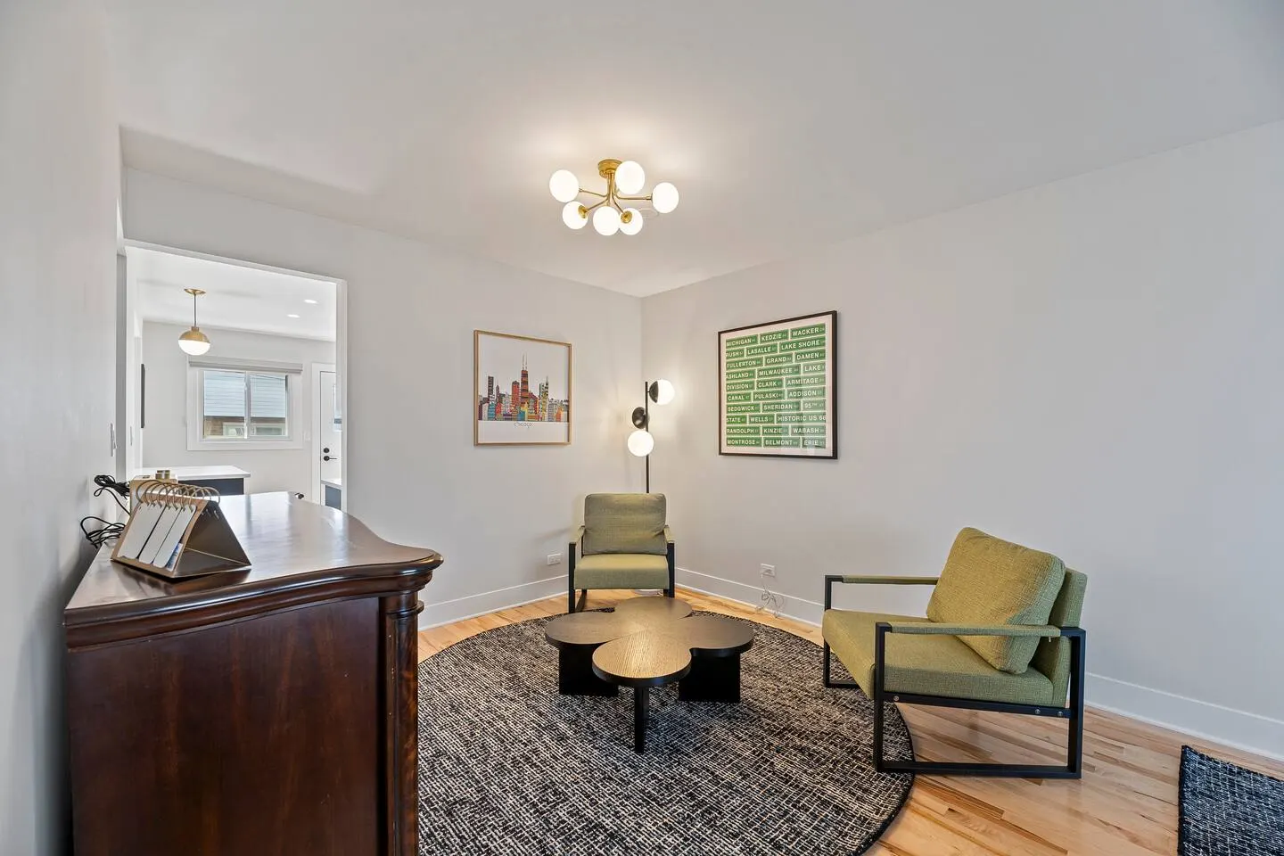 Renovated Mid-Century, 4 bed/2.1 bath townhome 17