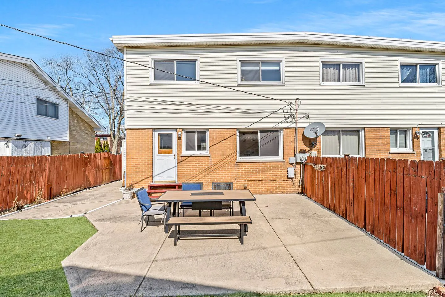 Renovated Mid-Century, 4 bed/2.1 bath townhome — photo 5