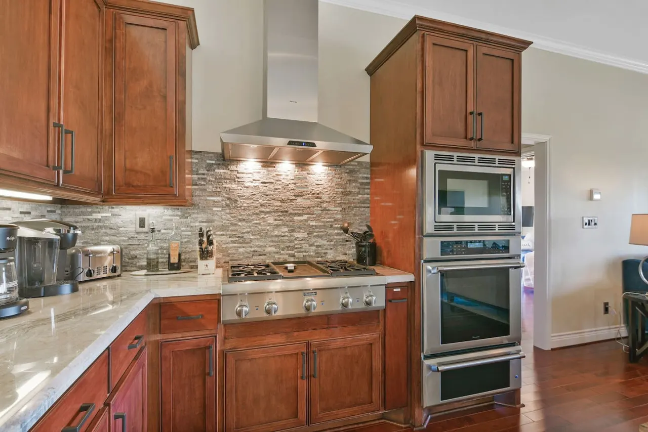 Dancing with Waves 3 bedrooms 2 baths by Rose 17