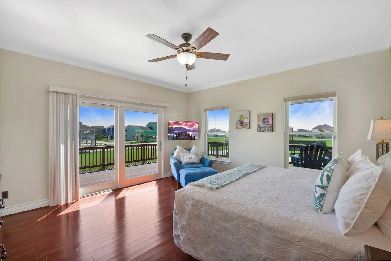 Dancing with Waves 3 bedrooms 2 baths by Rose 19