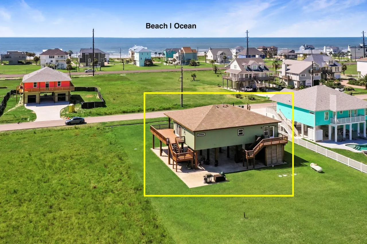 Dancing with Waves 3 bedrooms 2 baths by Rose 4