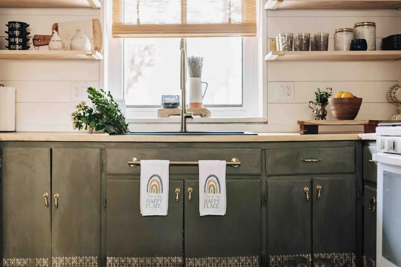 TOP RATED Boho Mountain Retreat: Pet-Friendly! 2