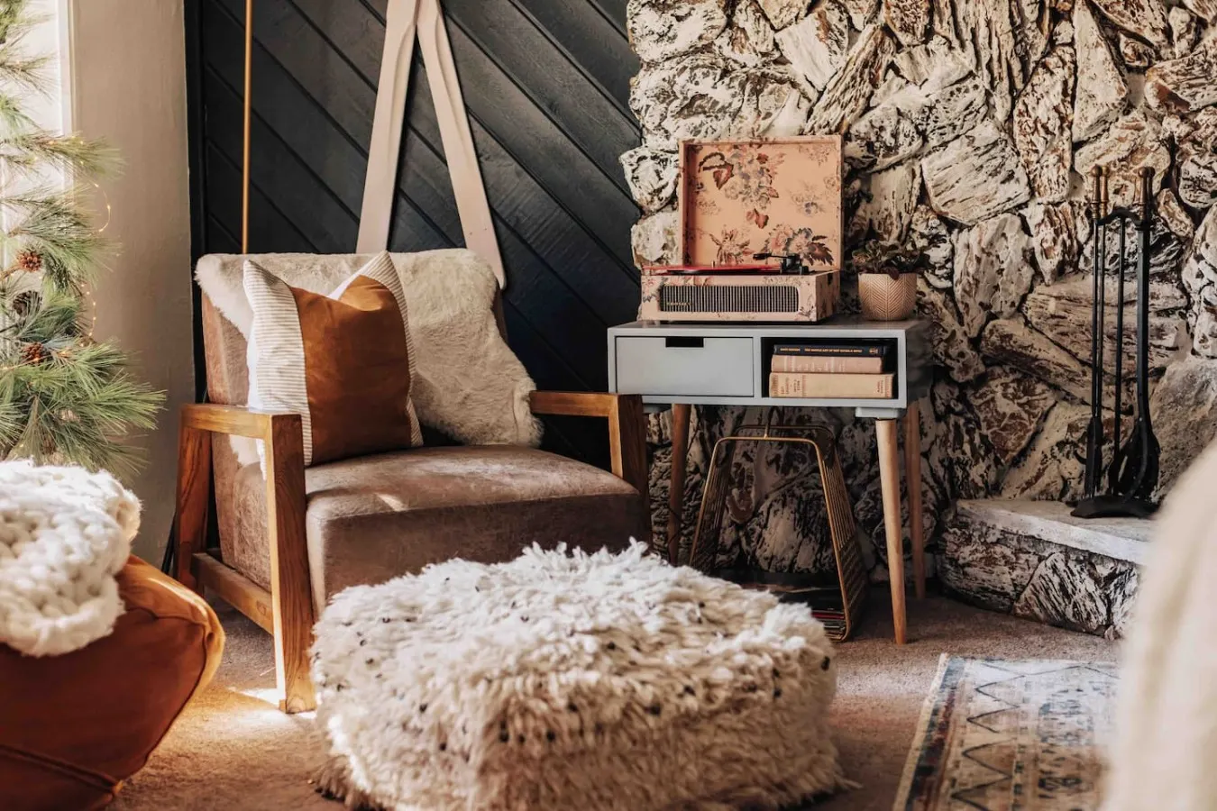 TOP RATED Boho Mountain Retreat: Pet-Friendly! 6