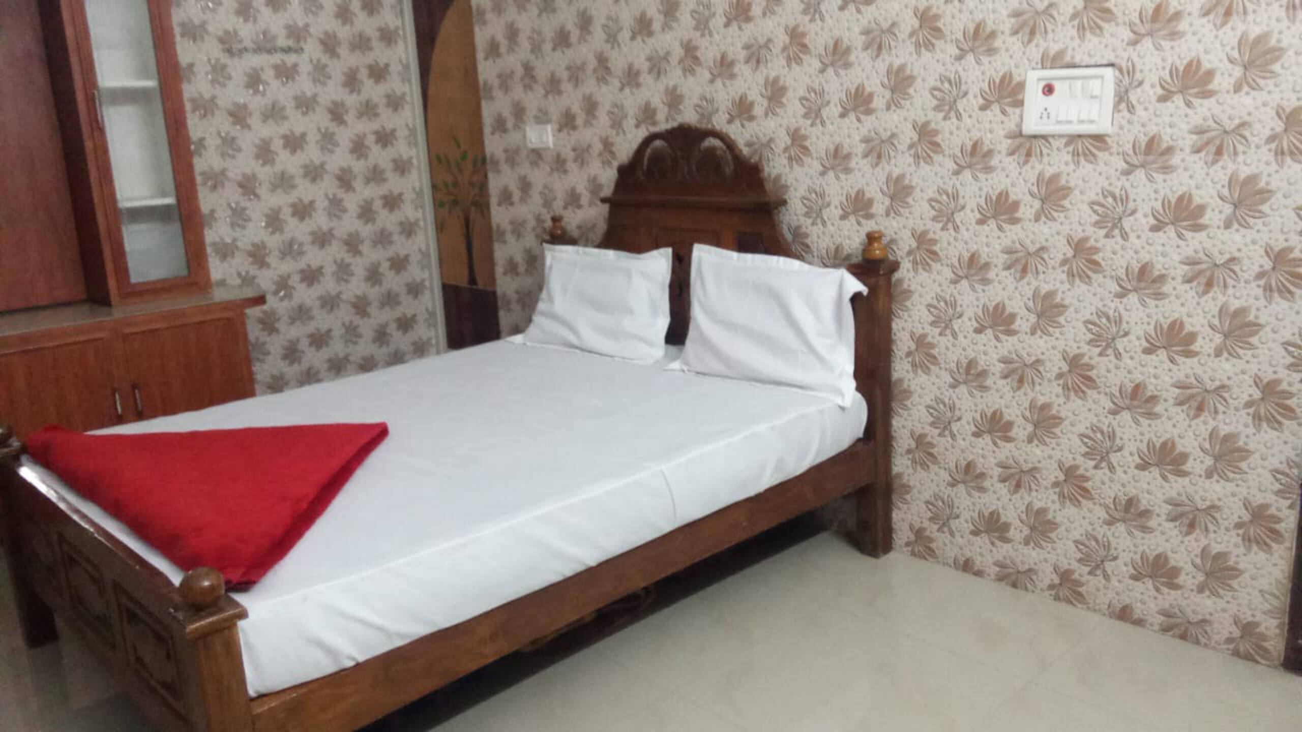 brother holidays vagamon 2 &4 &6 bed room cottage — photo 3