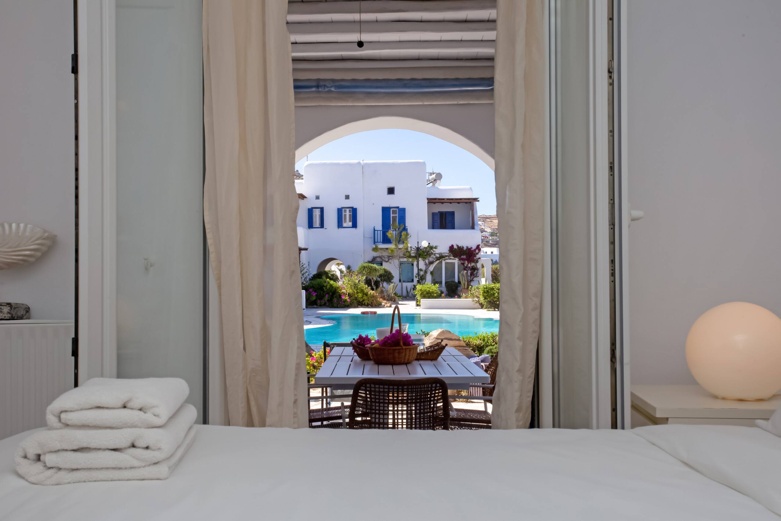Mykonian Style Pool House 8 20