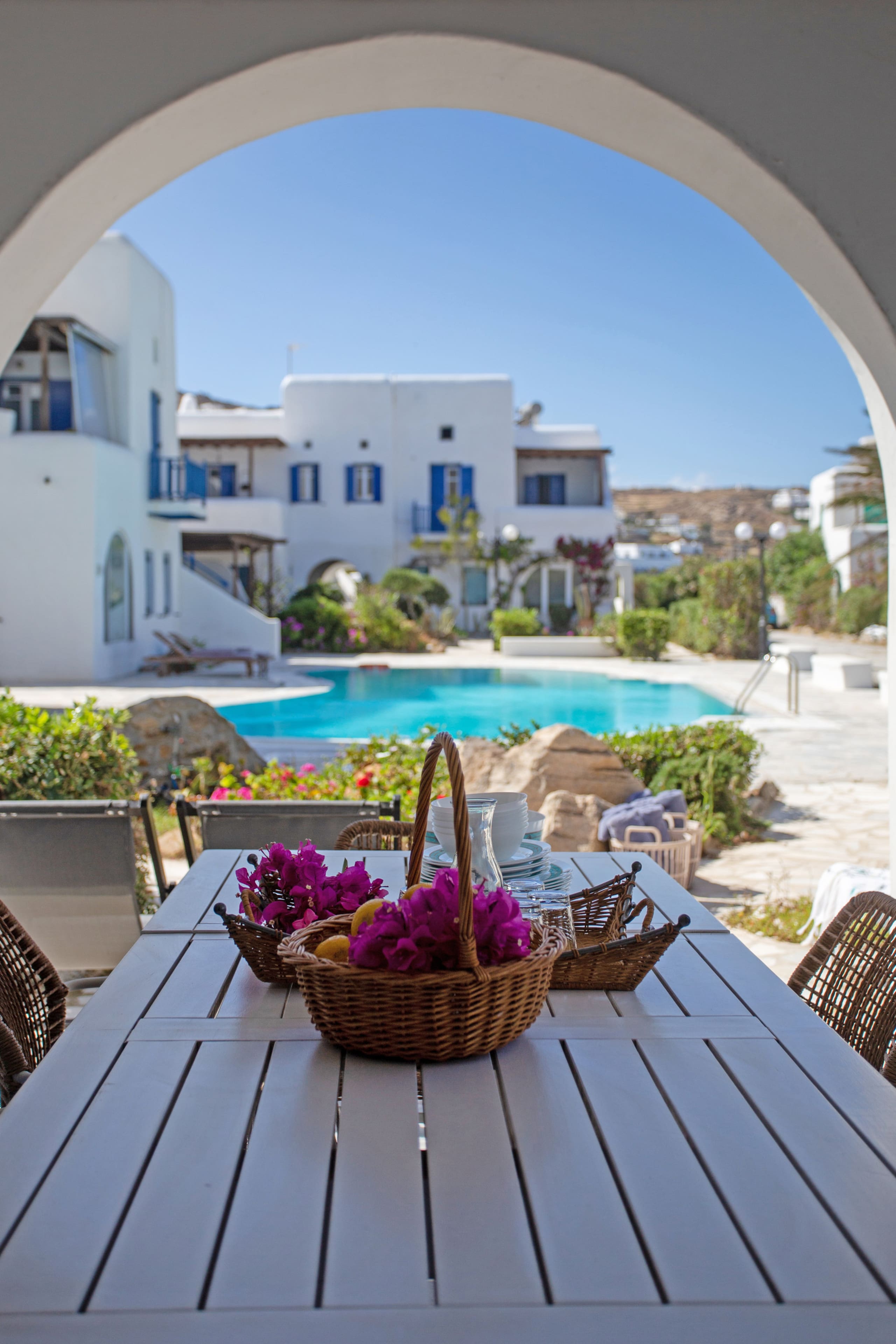 Mykonian Style Pool House 8 6