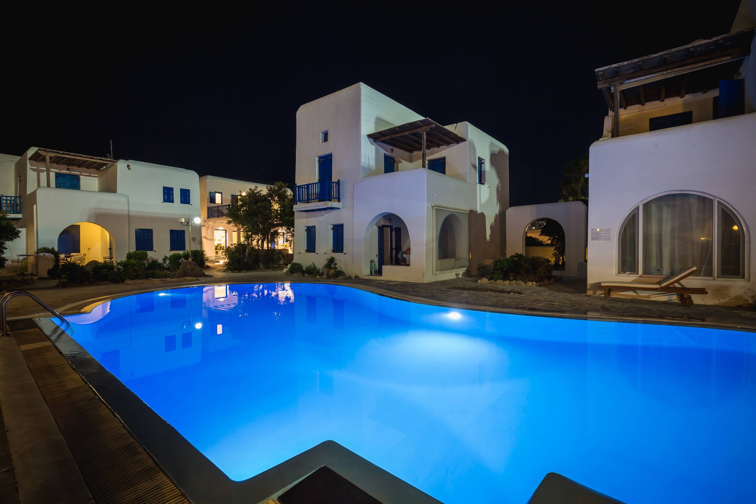 Mykonian Style Pool House 8 33