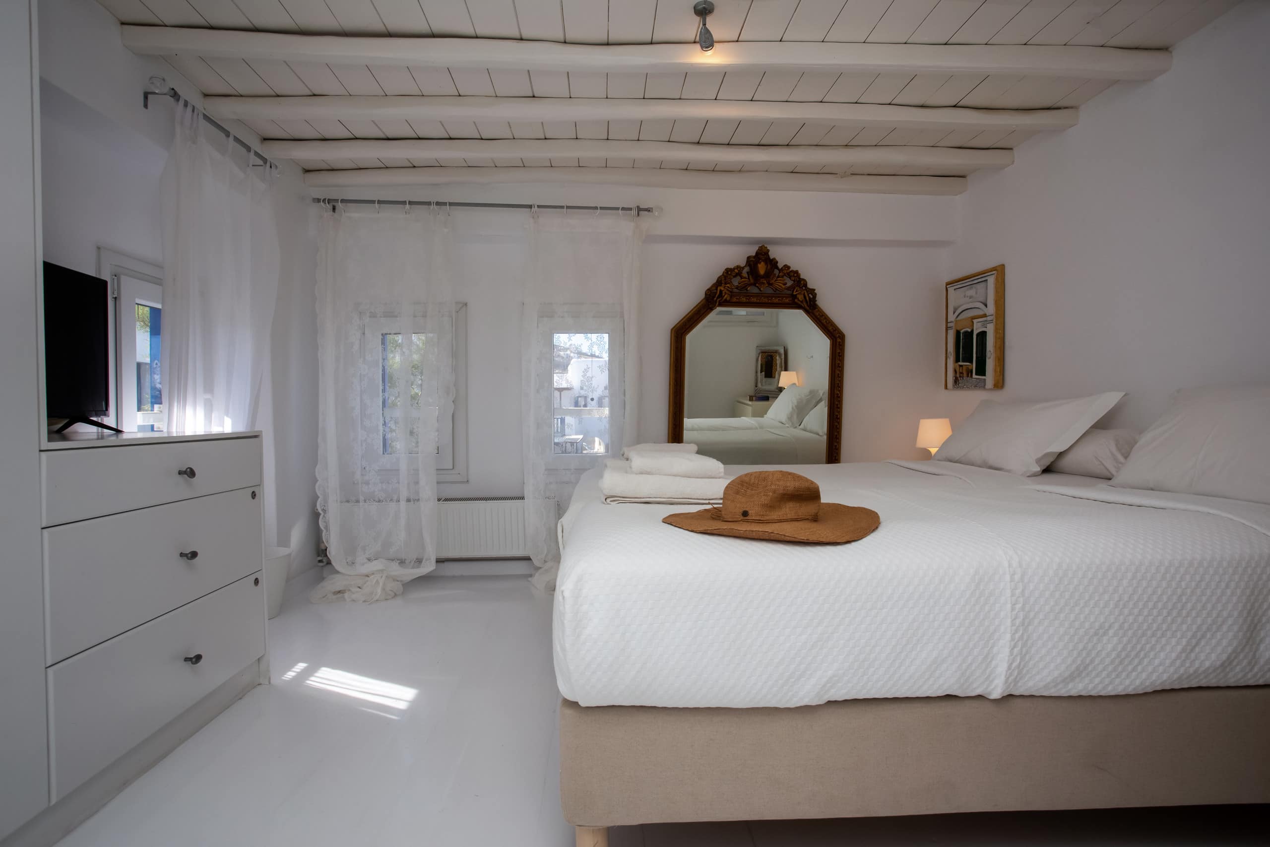 Mykonian Style Pool House 8 21