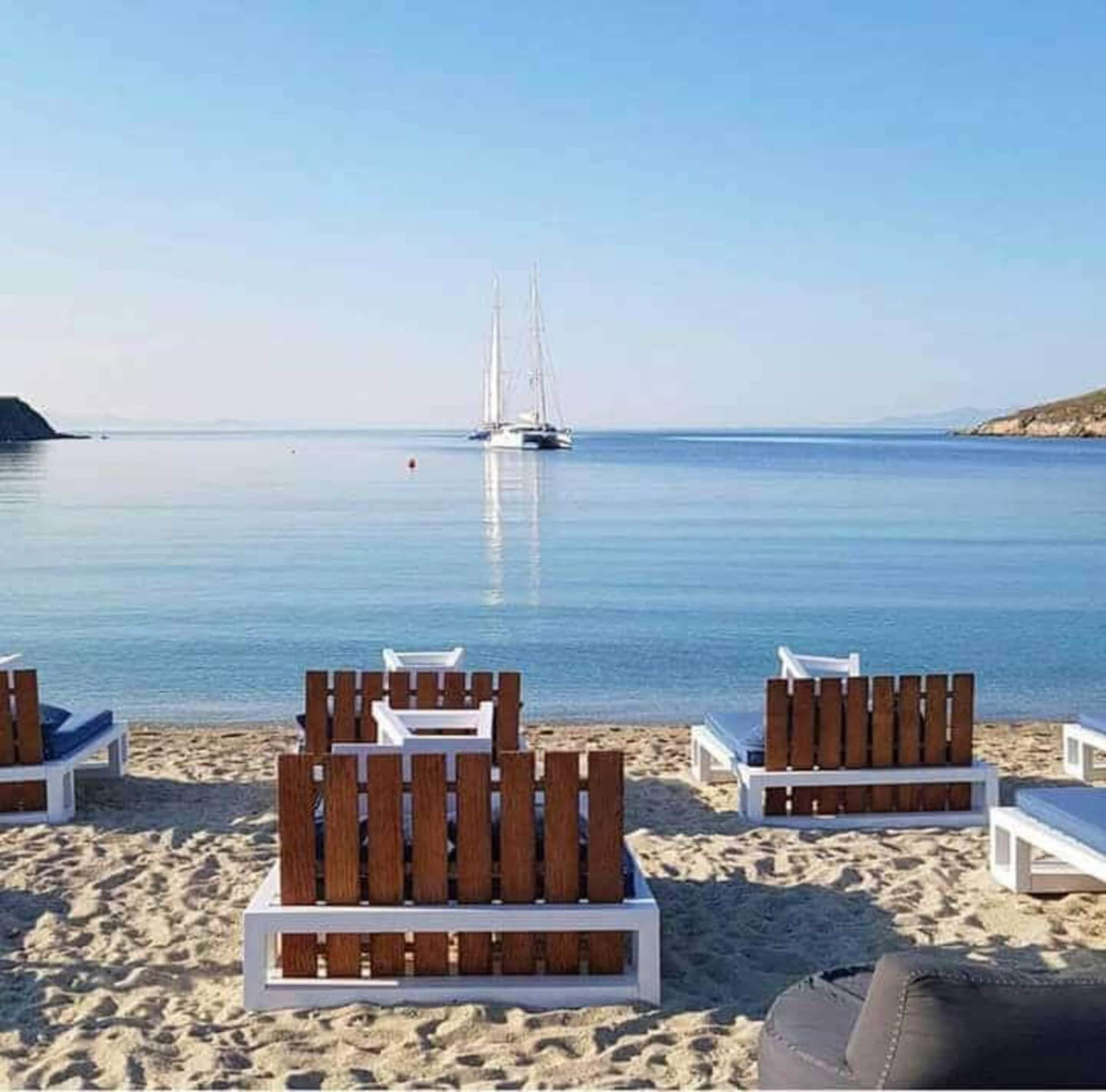 Mykonian Style Pool House 8 34
