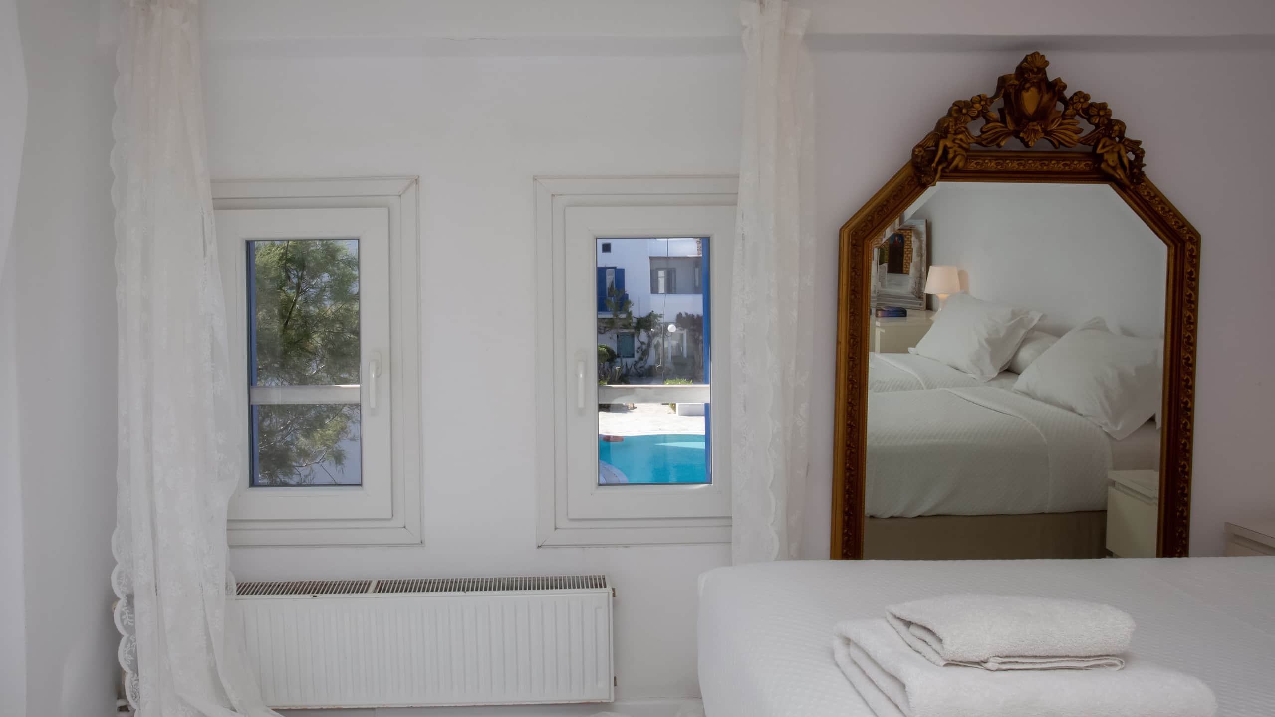 Mykonian Style Pool House 8 23