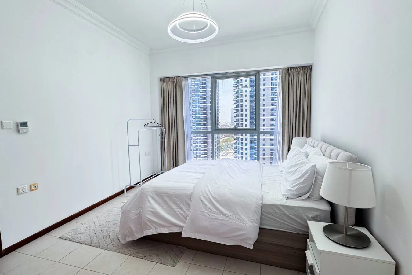 Jumeriah Lake Tower - Lake View (JLT) (MAG214) (1) 7