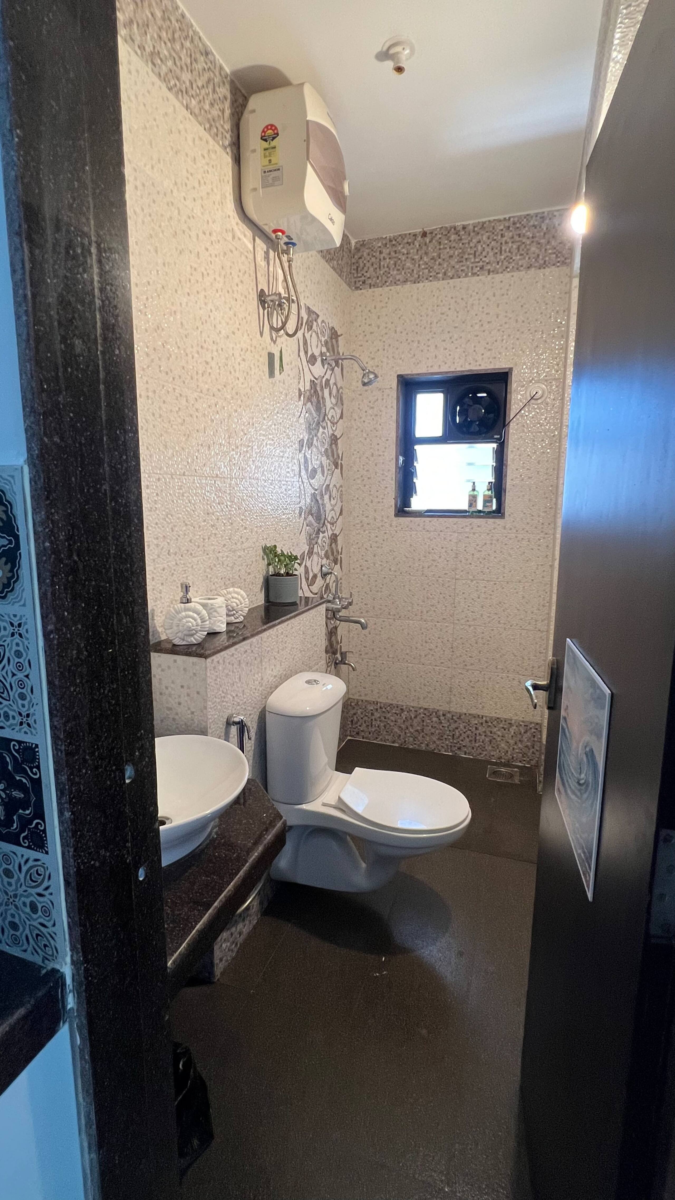 Boho & Beach Themed Studio | 1KM from Beach | Pool 13