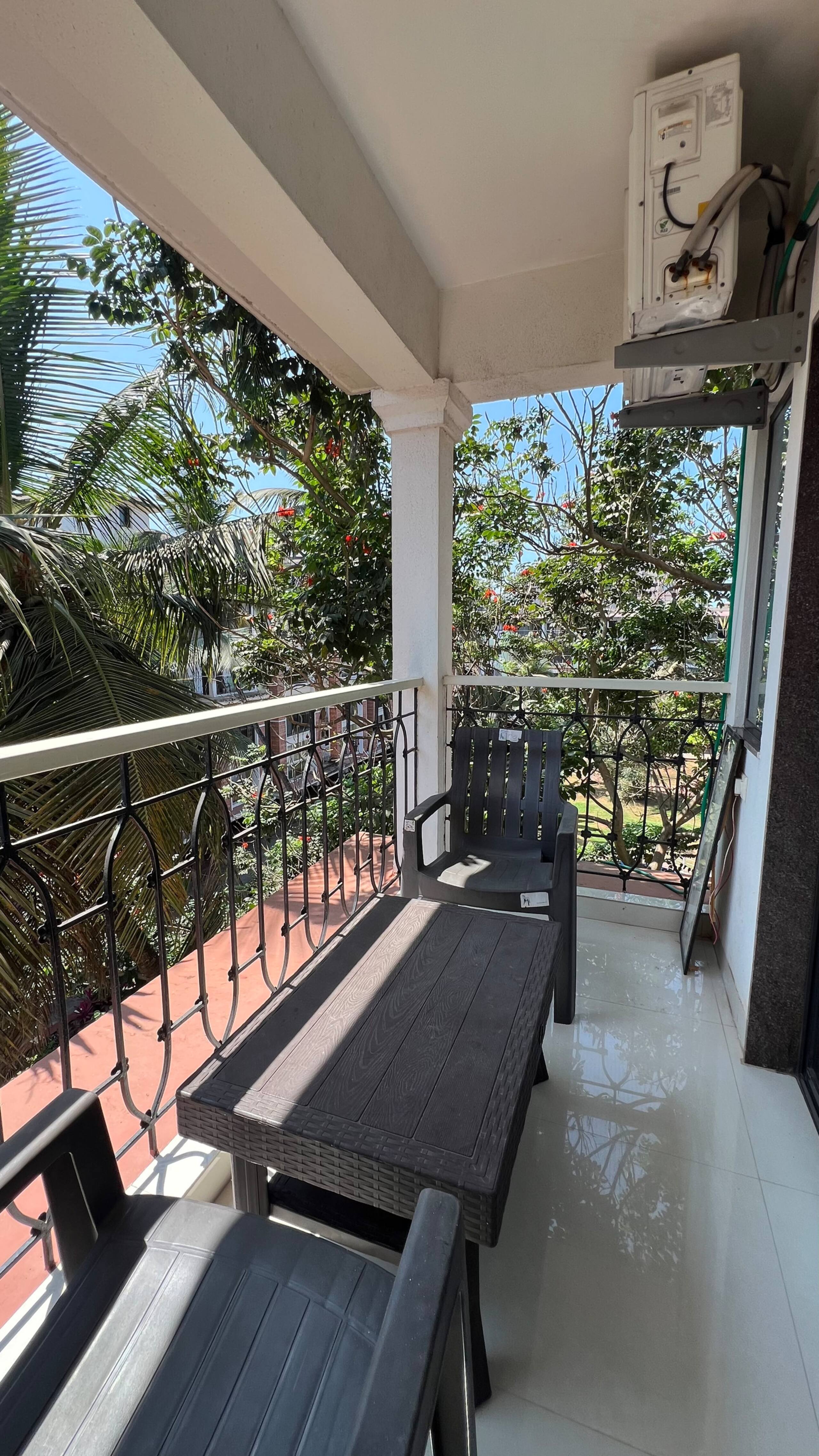 Boho & Beach Themed Studio | 1KM from Beach | Pool 17