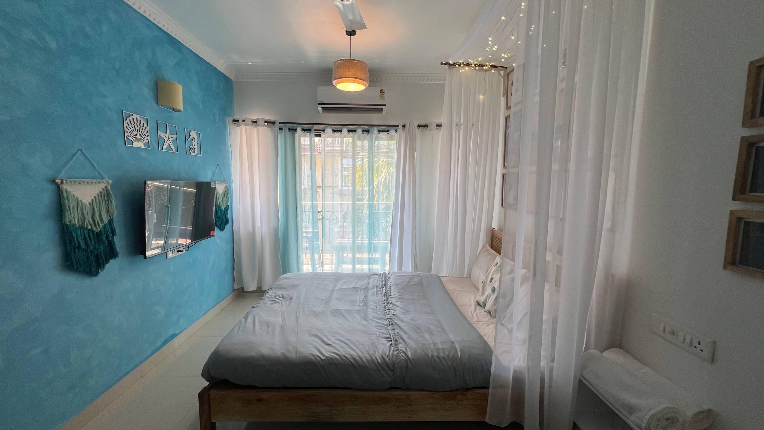 Boho & Beach Themed Studio | 1KM from Beach | Pool 10