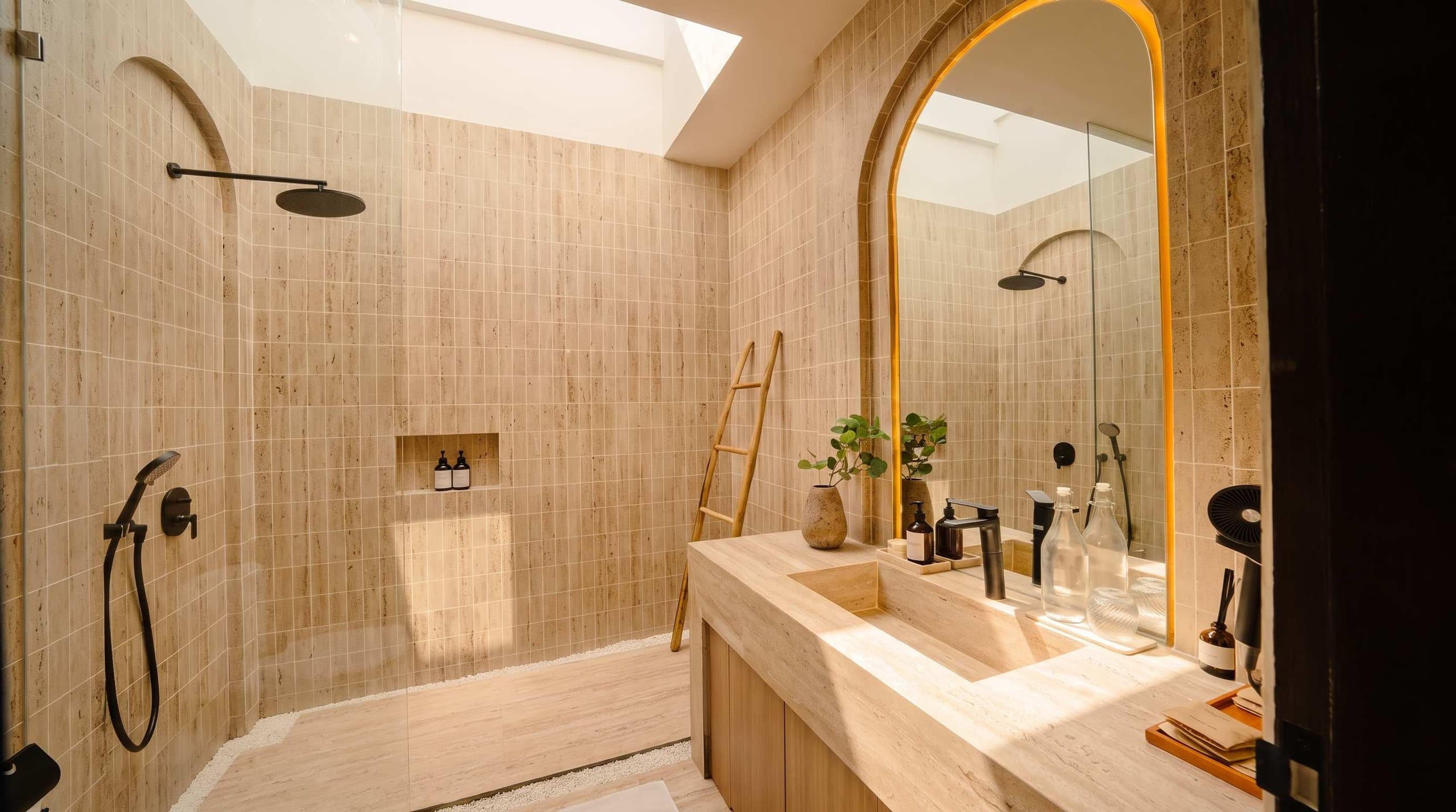 Coco Boulevard | Stylish 3BR Villa in Pecatu — photo 2