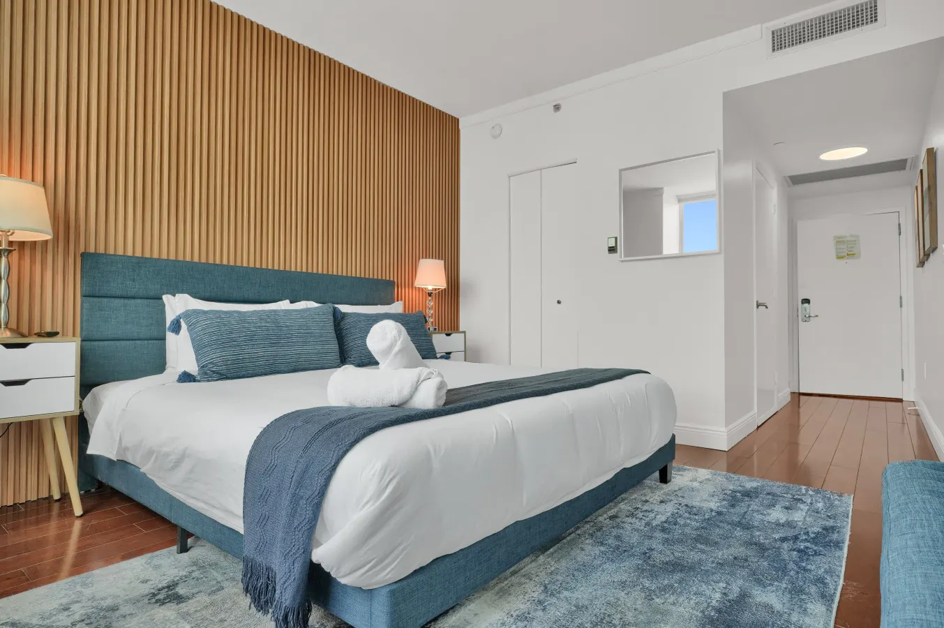SF Bayview Gem! Coastal retreat — photo 3