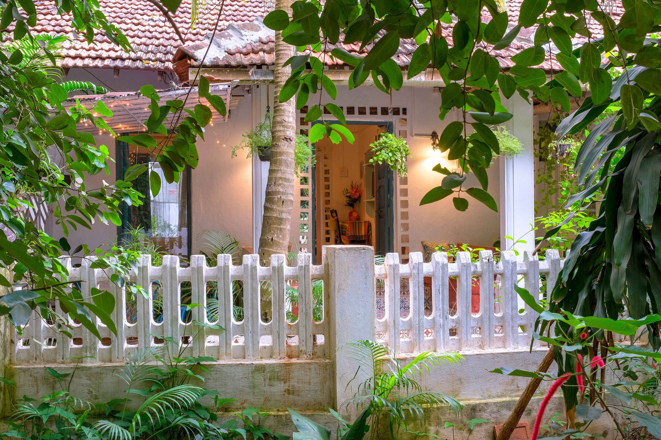 Hidden Garden Cottage in Calangute | Private 32