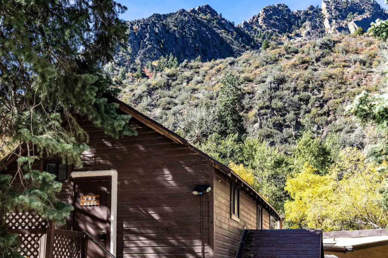 Mountain Apartment Located in BigCottonwood Canyon 17