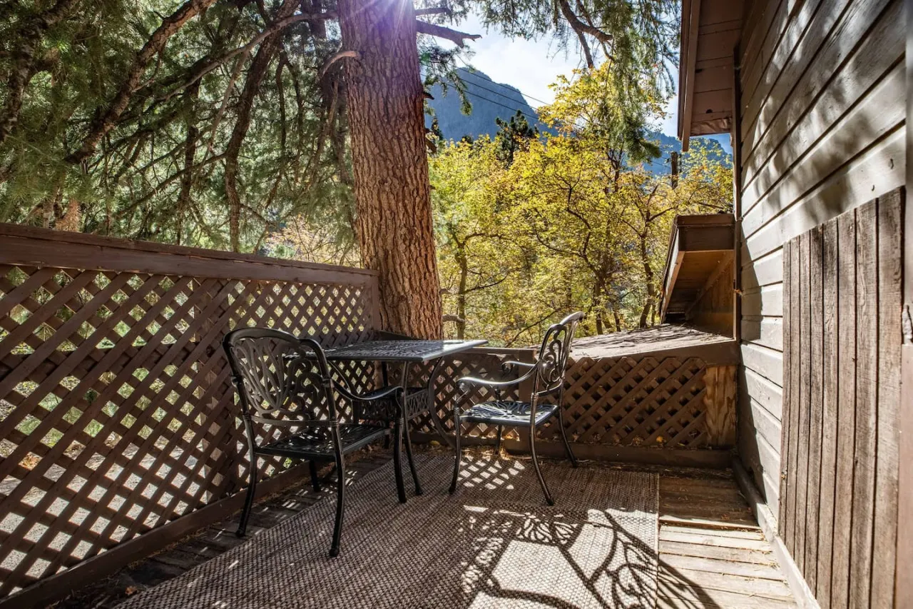 Mountain Apartment Located in BigCottonwood Canyon — photo 3