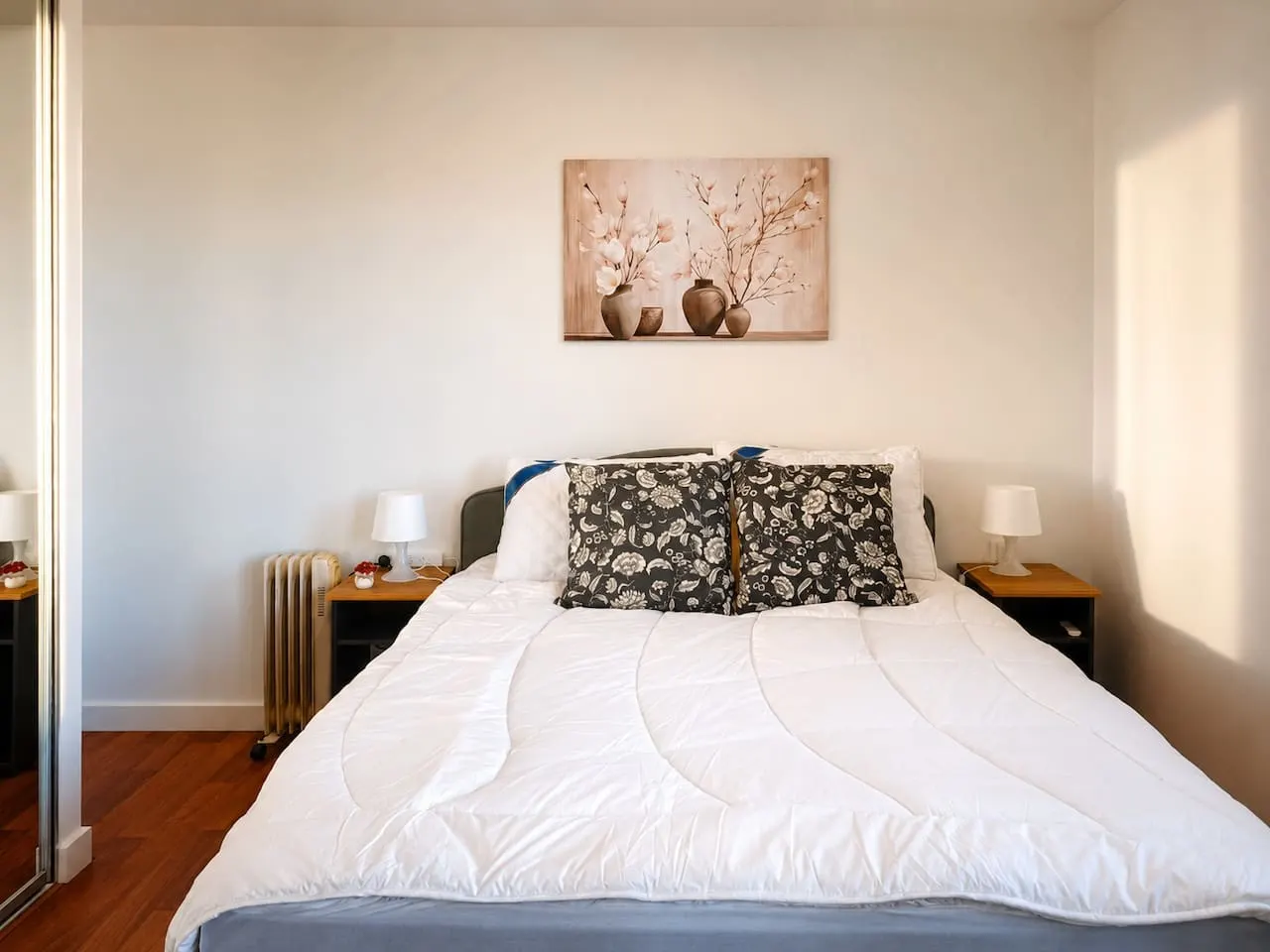 Dee Why 2BR Apartment Near Beach & Shops — photo 3