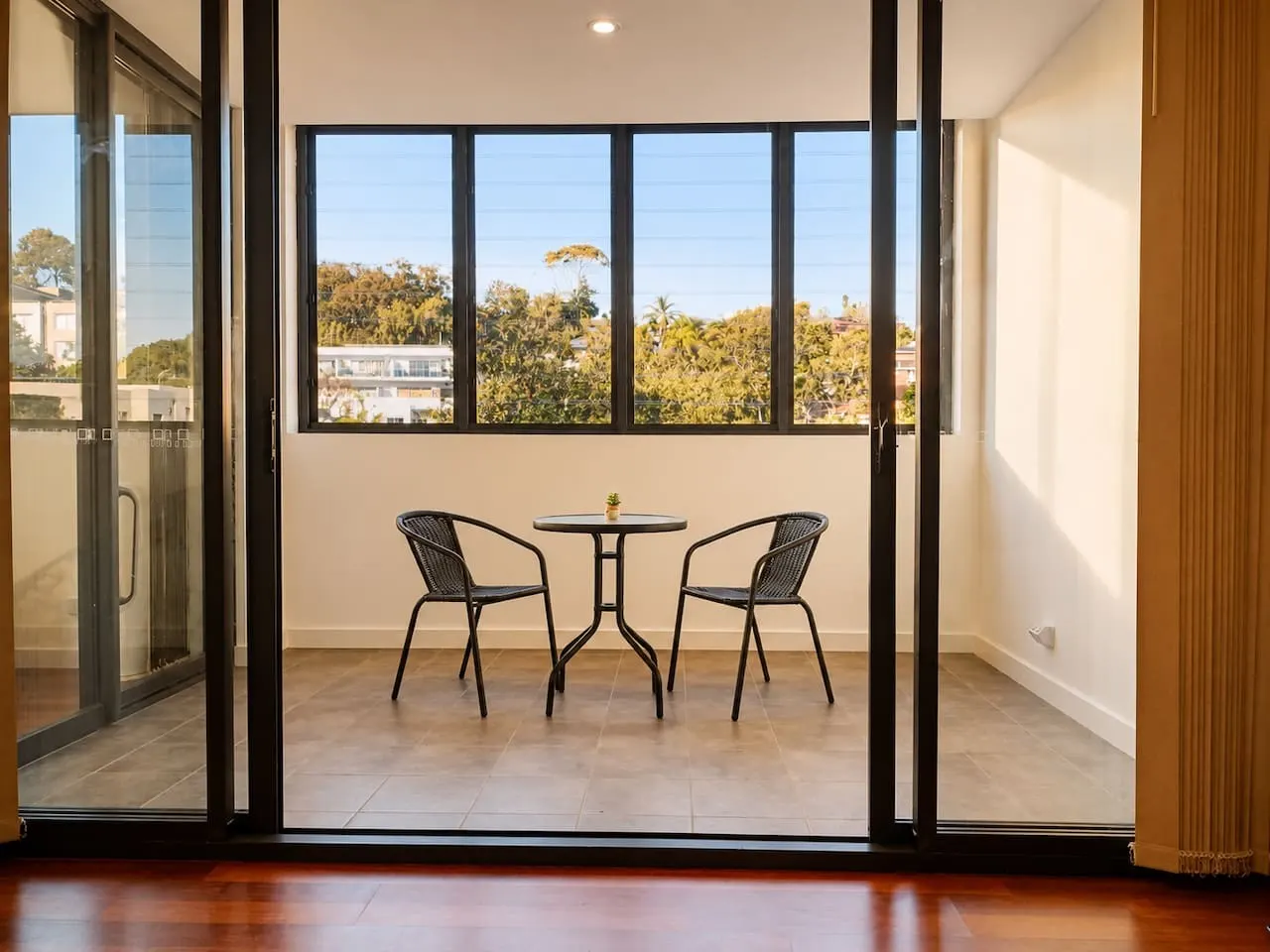 Dee Why 2BR Apartment Near Beach & Shops — photo 5