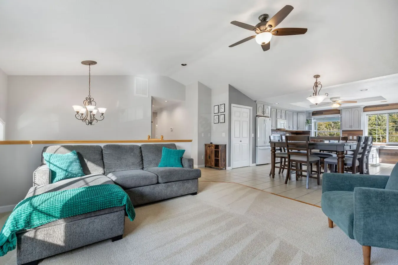 Spacious Family Escape: Hot Tub - Huge Yard 6