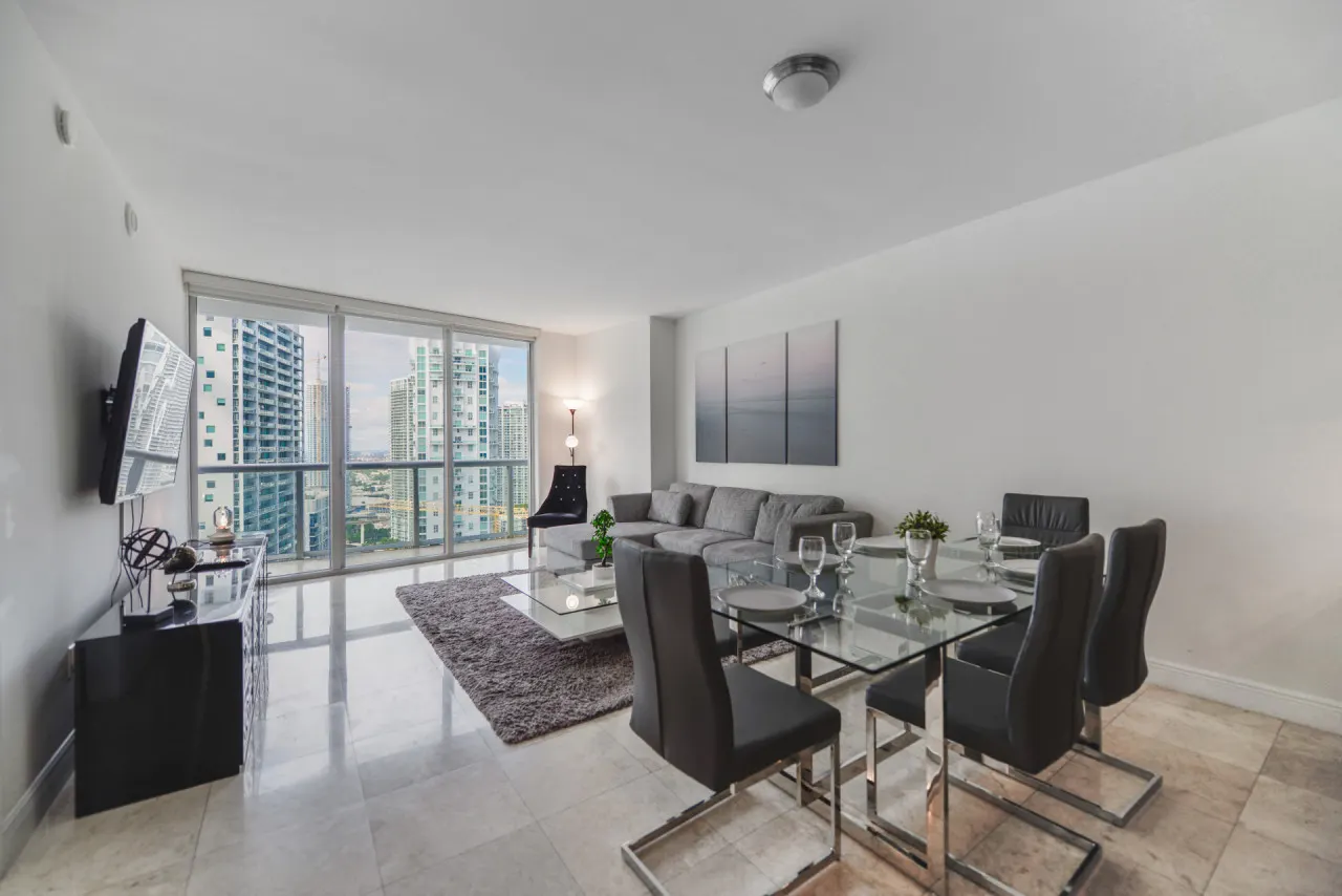 Apt 3107 · Brickell Icon -Icon 1 bedr condo