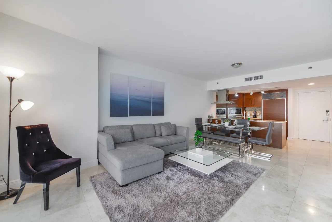 Apt 3107 Brickell Icon -Icon 1 bedr condo 4