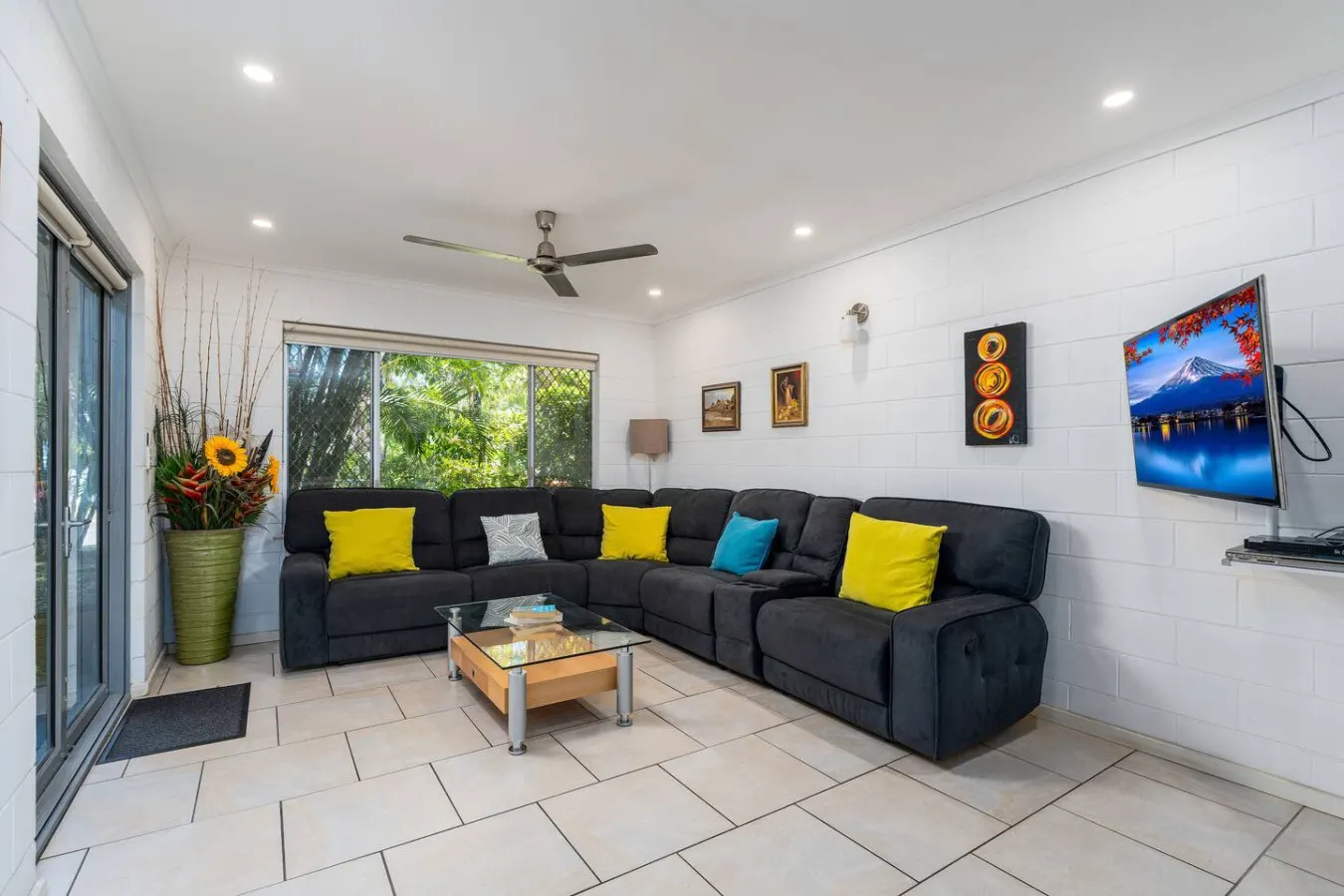 Zen Treetops ~ 2BR unit in Larrakeyah with private pool — photo 2