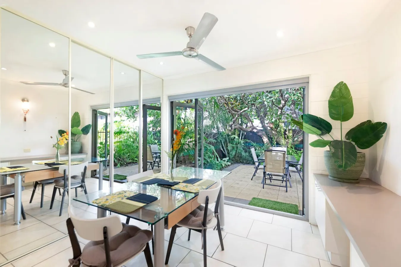 Zen Treetops ~ 2BR unit in Larrakeyah with private pool — photo 3