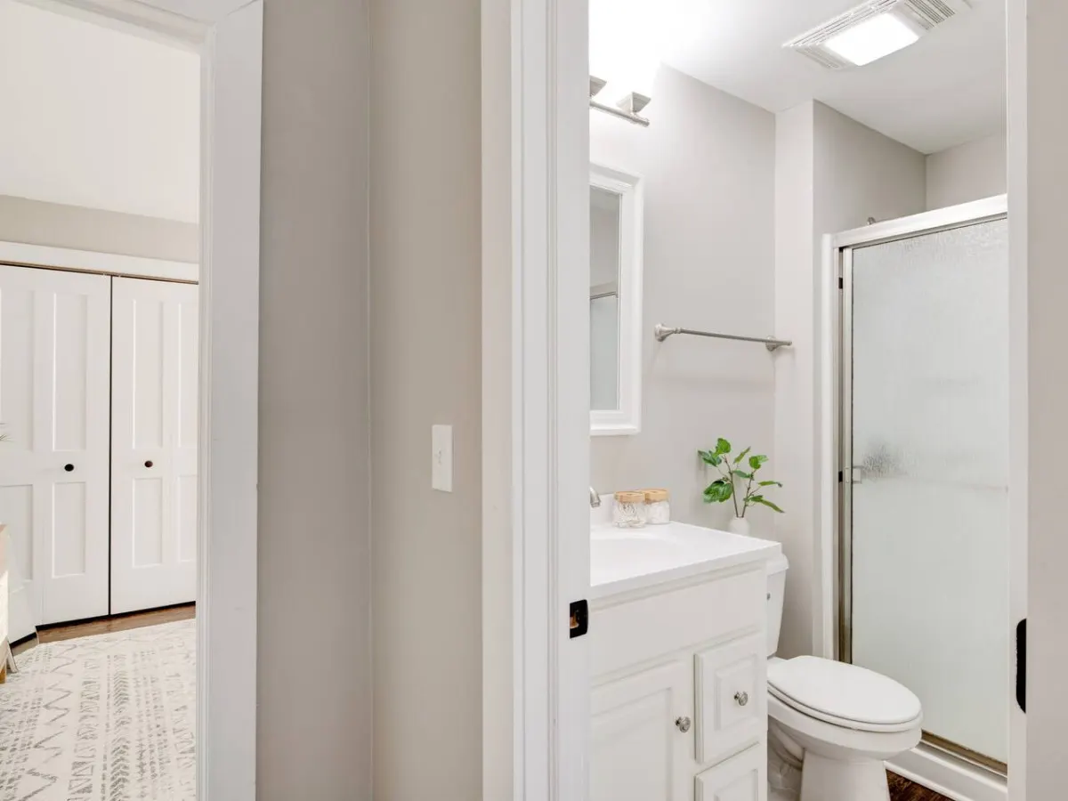 Cozy 1-Bedroom Retreat ~ New Remodel, Fast Wi-Fi 9