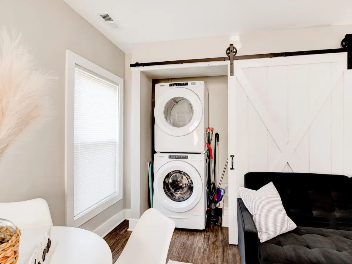 Cozy 1-Bedroom Retreat ~ New Remodel, Fast Wi-Fi 10