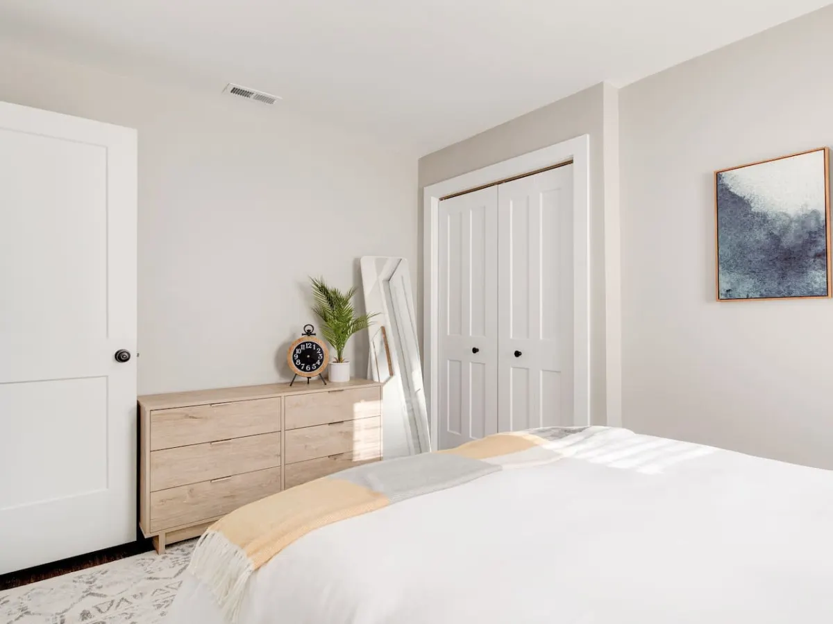 Cozy 1-Bedroom Retreat ~ New Remodel, Fast Wi-Fi 16