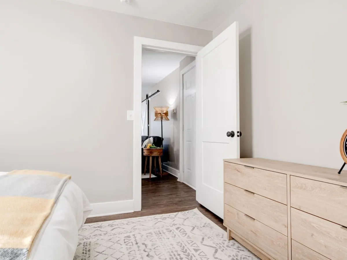 Cozy 1-Bedroom Retreat ~ New Remodel, Fast Wi-Fi 17