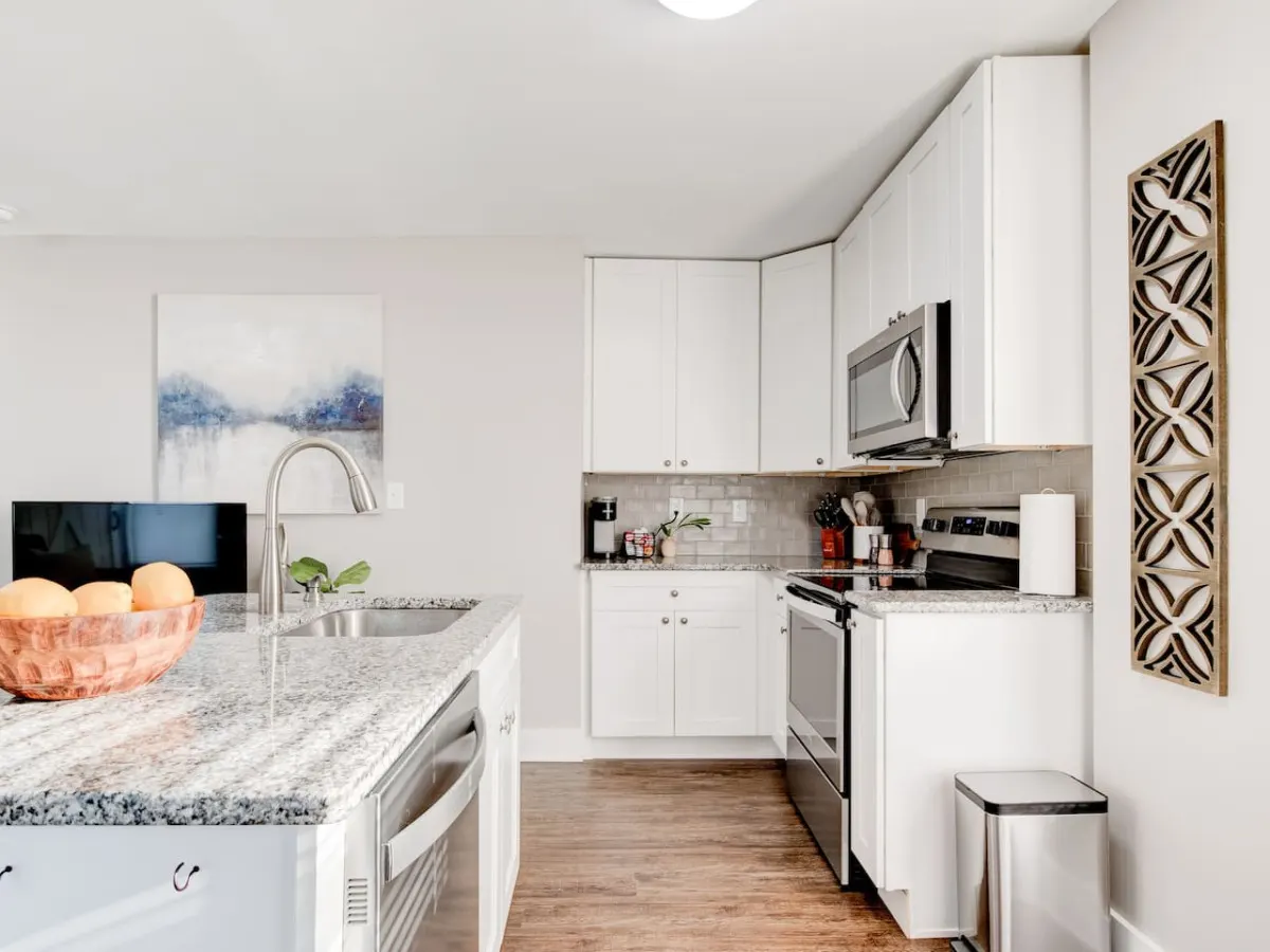 Cozy 1-Bedroom Retreat ~ New Remodel, Fast Wi-Fi 18
