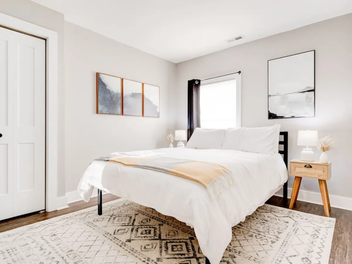 Cozy 1-Bedroom Retreat ~ New Remodel, Fast Wi-Fi 4