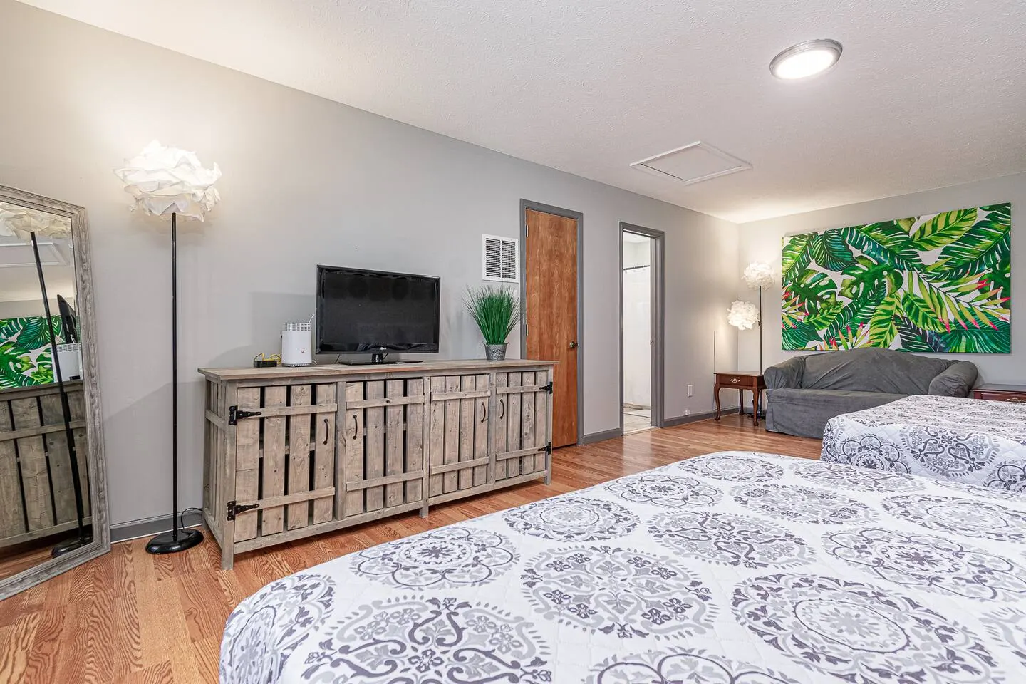 Hampton Condo Near Buckroe Beach Dogs OK 9