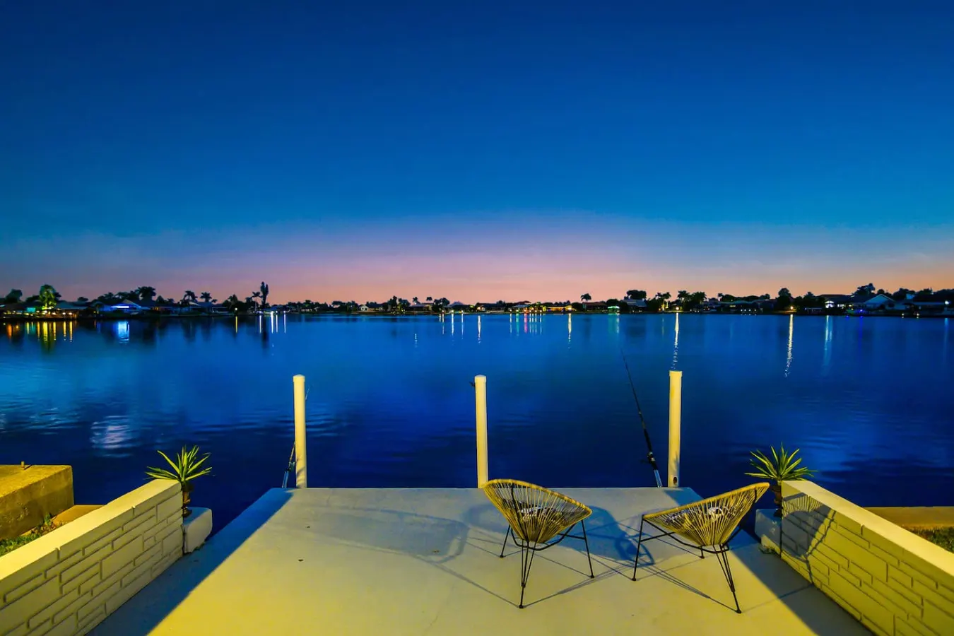 The Waterfront Fishing Retreat 9