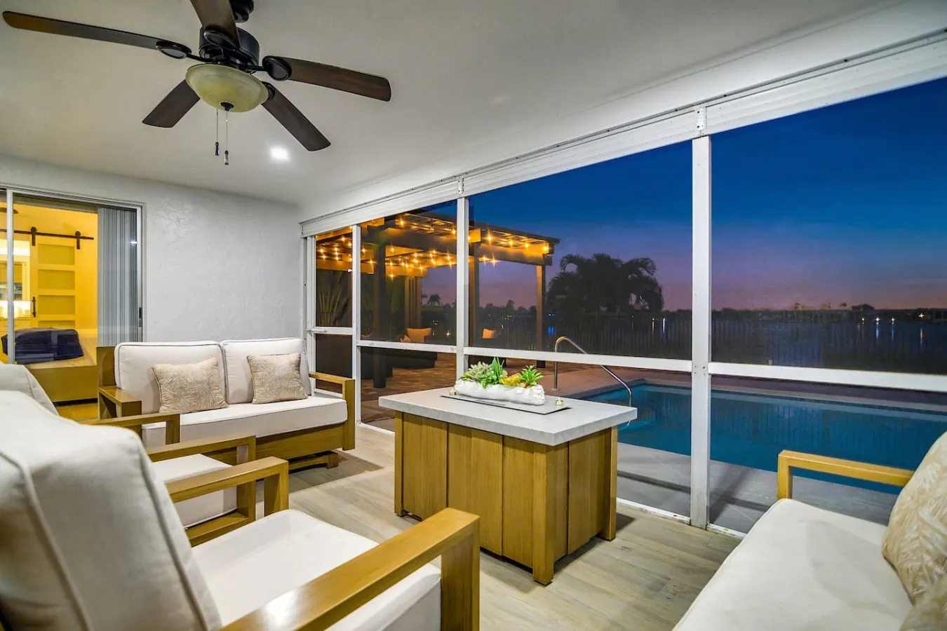 The Waterfront Fishing Retreat 11