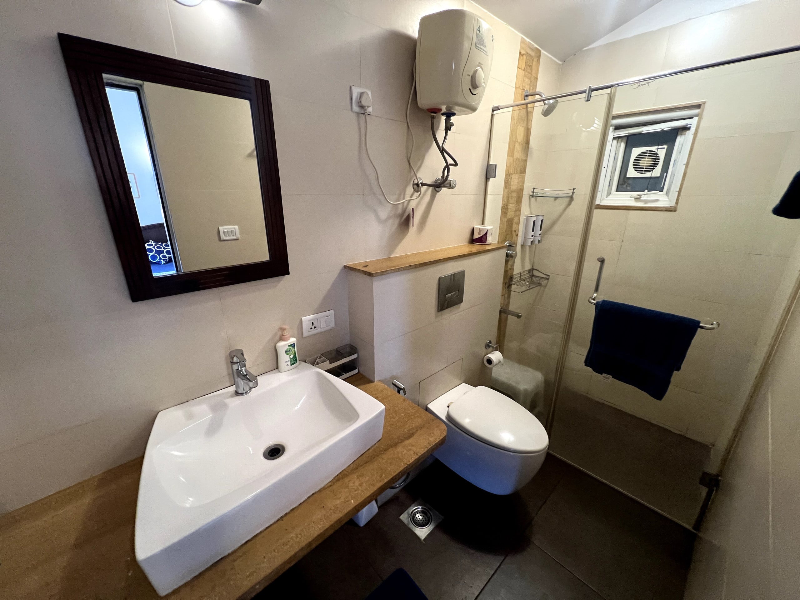 Infinity Pool Ocean View! 2BHK by Kabella! 17