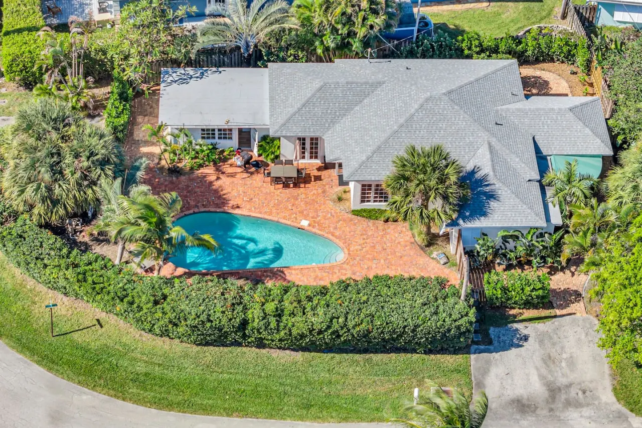 Stunning Tropical Pool House Delray Near The Ocean — photo 2